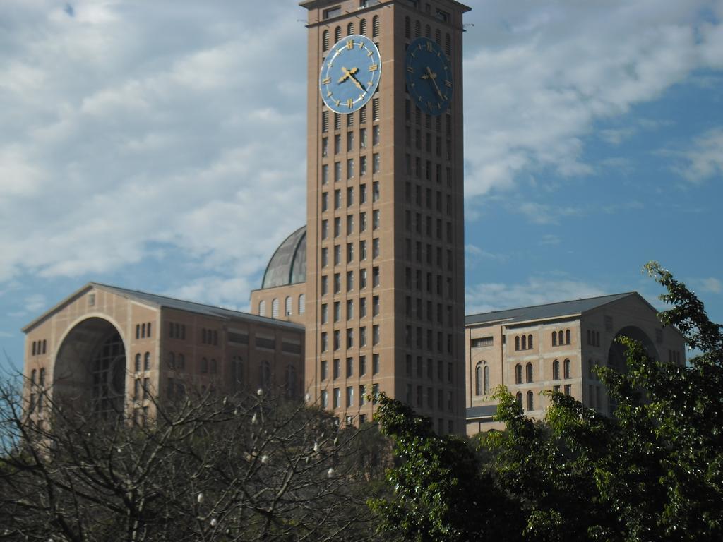 Pousada Santa Terezinha Aparecida  Exterior foto
